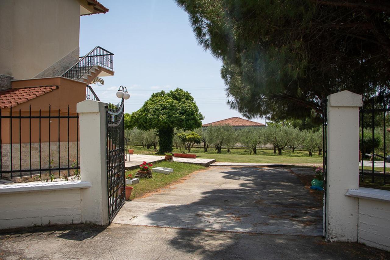 Olivemare Holidays Неа-Іраклія Екстер'єр фото